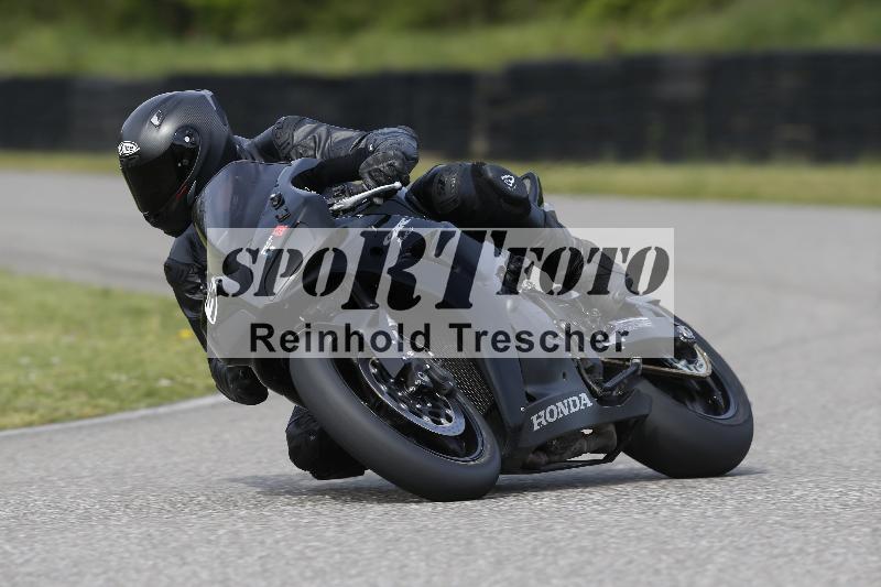/Archiv-2025/07 19.04.2025 Speer Racing ADR/Gruppe rot/3